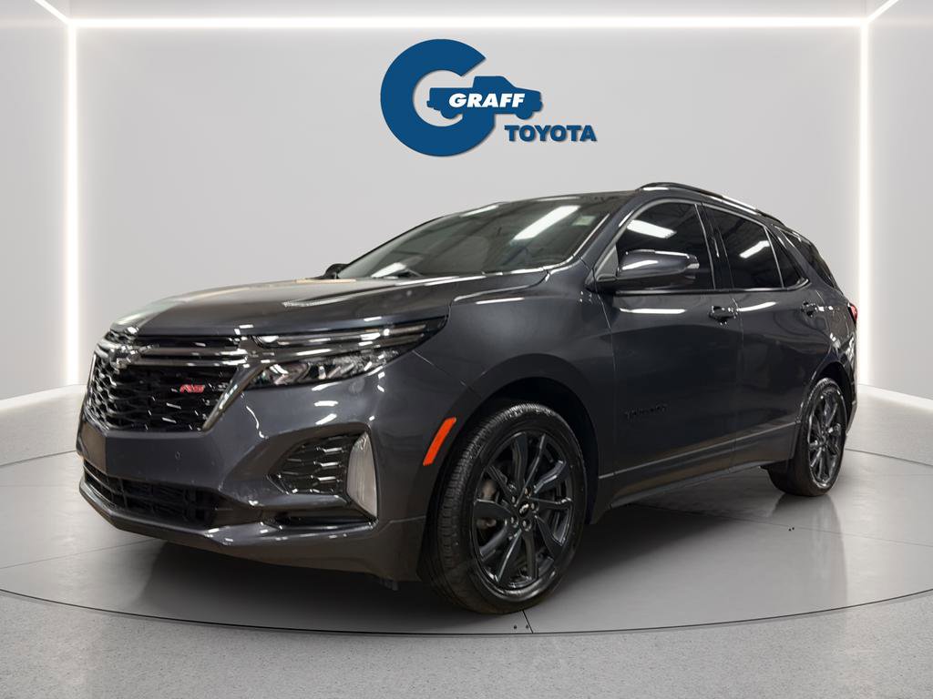 Used 2023 Chevrolet Equinox RS w/ RS Leather Package image 2