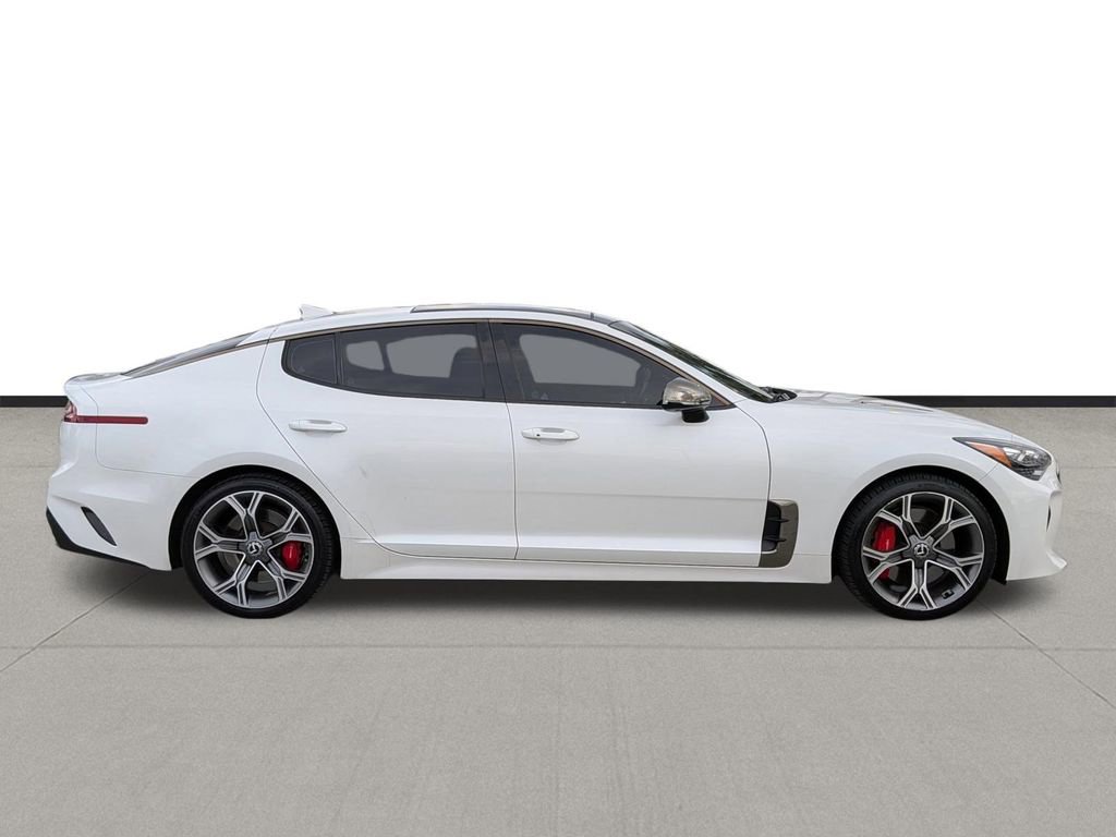 Used 2019 Kia Stinger GT2 image 4