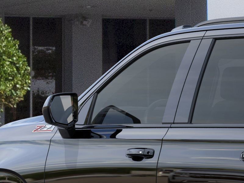 New 2026 Chevrolet Suburban Z71 image 12