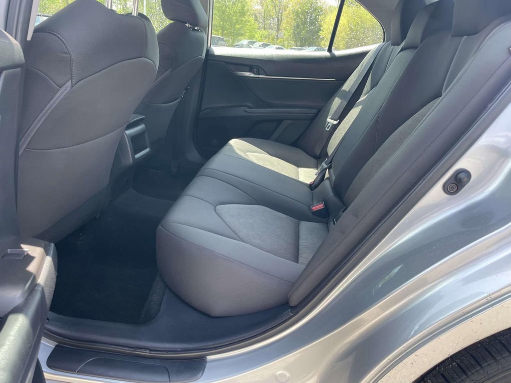 Used 2024 Toyota Camry LE FWD image 9