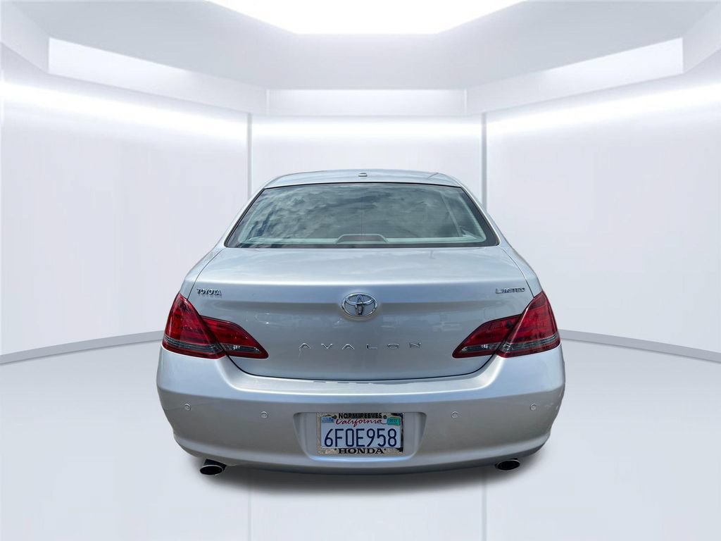 Used 2009 Toyota Avalon Limited FWD image 4