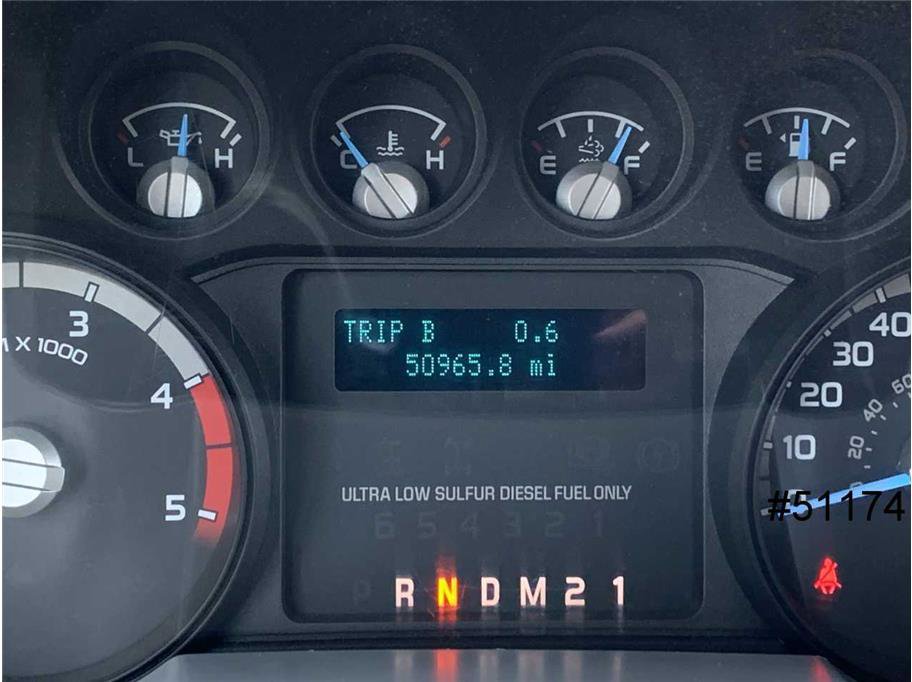 Used 2016 Ford F650 2WD Crew Cab Super Duty image 32