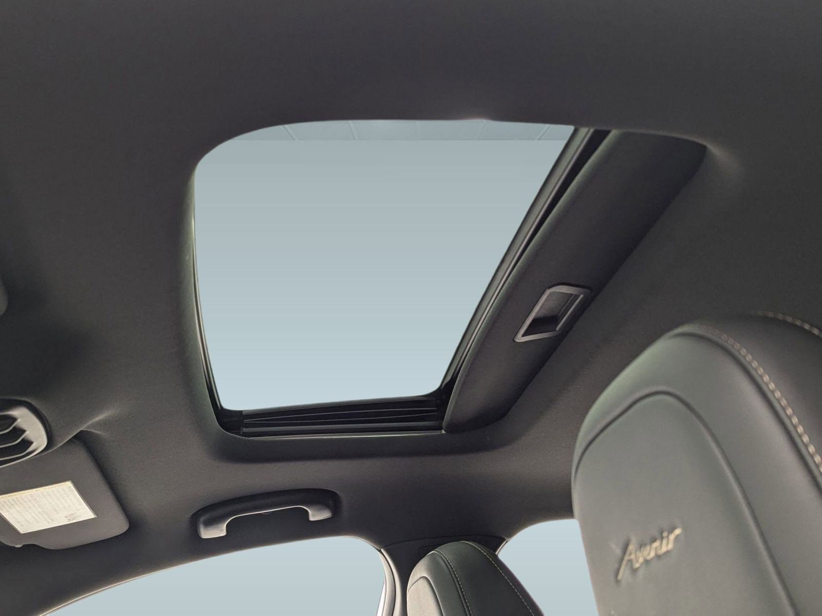 Used 2024 Buick Envista Avenir image 12