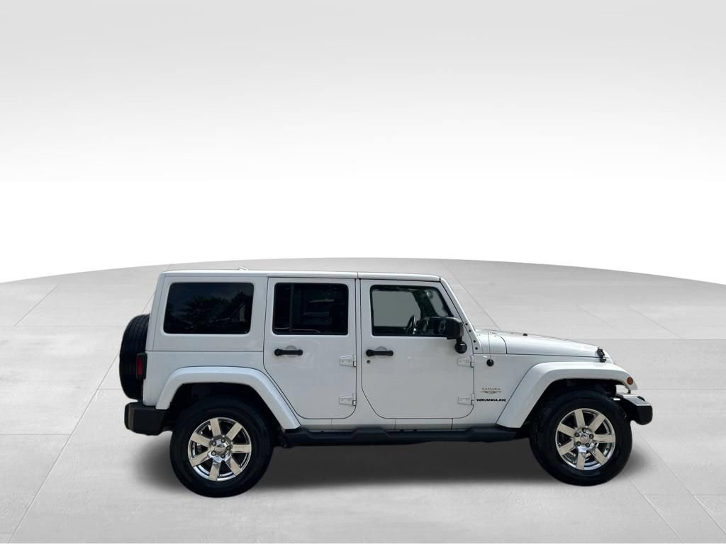Used 2015 Jeep Wrangler Unlimited Sahara w/ Max Tow Package AWD/4WD image 8
