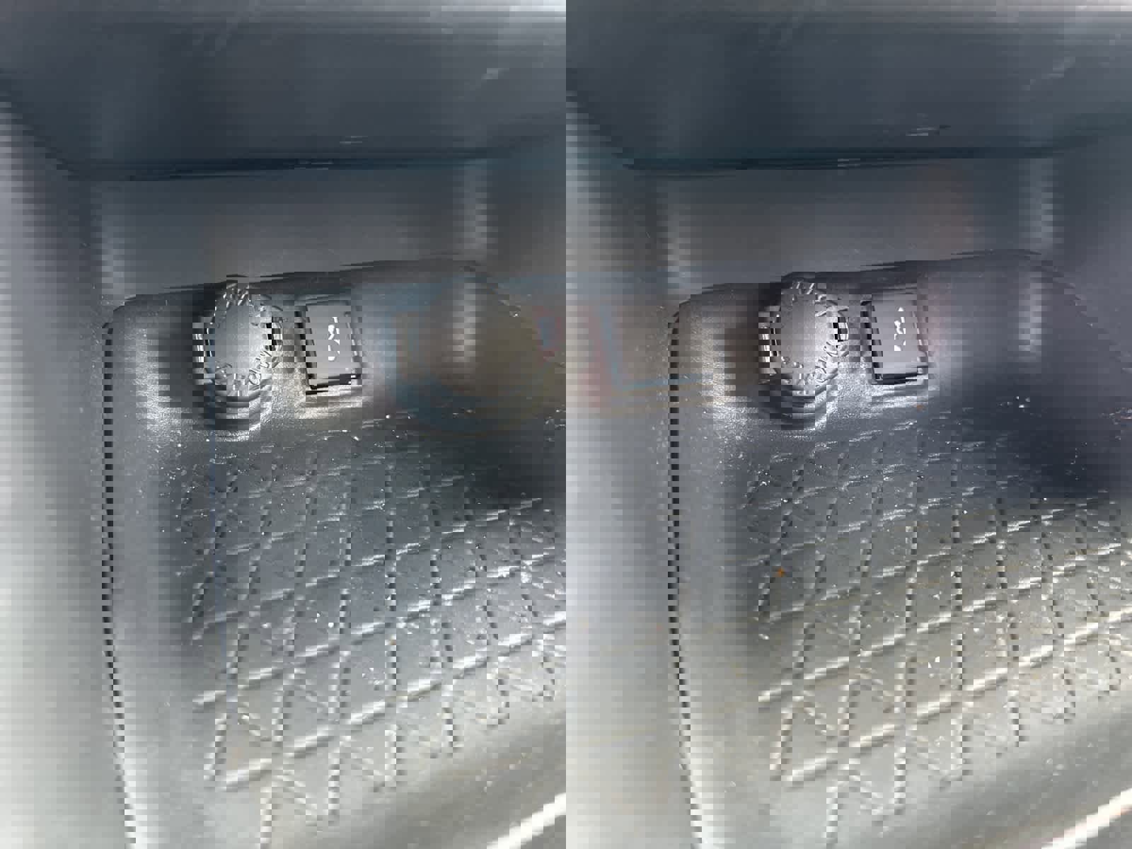 Used 2021 Toyota RAV4 SE w/ Weather & Moonroof Package image 48