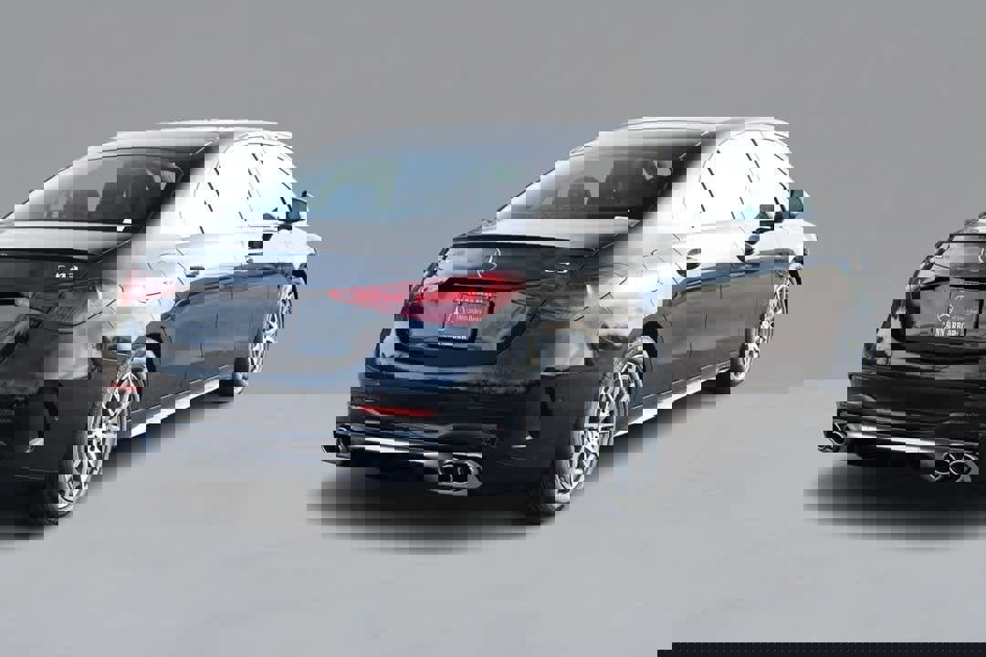 New 2026 Mercedes-Benz C 43 AMG 4MATIC Sedan image 5