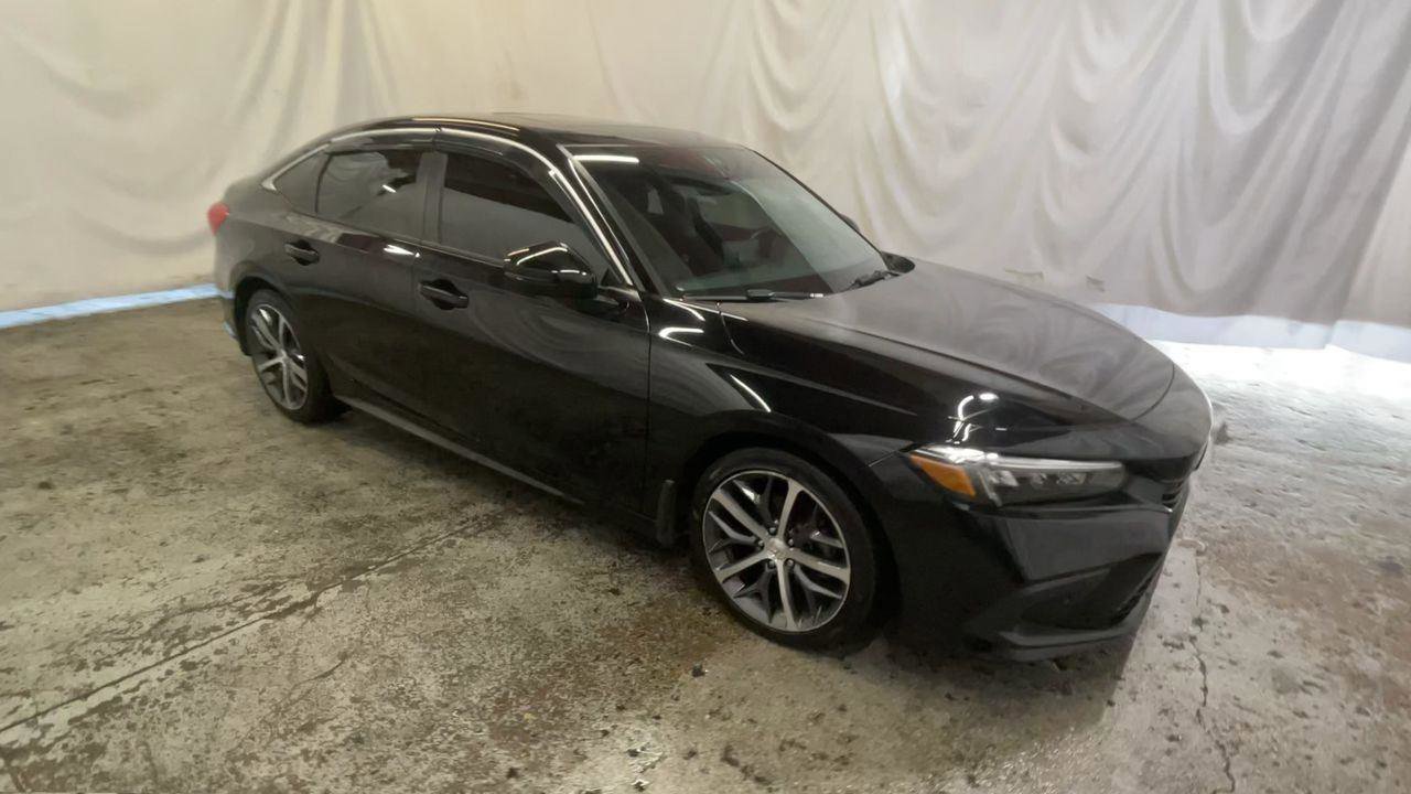 Used 2023 Honda Civic Touring image 2
