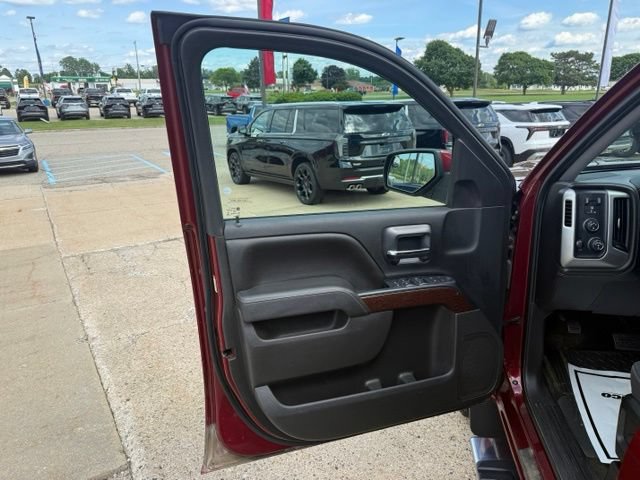 Used 2016 GMC Sierra 1500 SLE w/ LPO, Chrome Plus Package AWD/4WD image 13