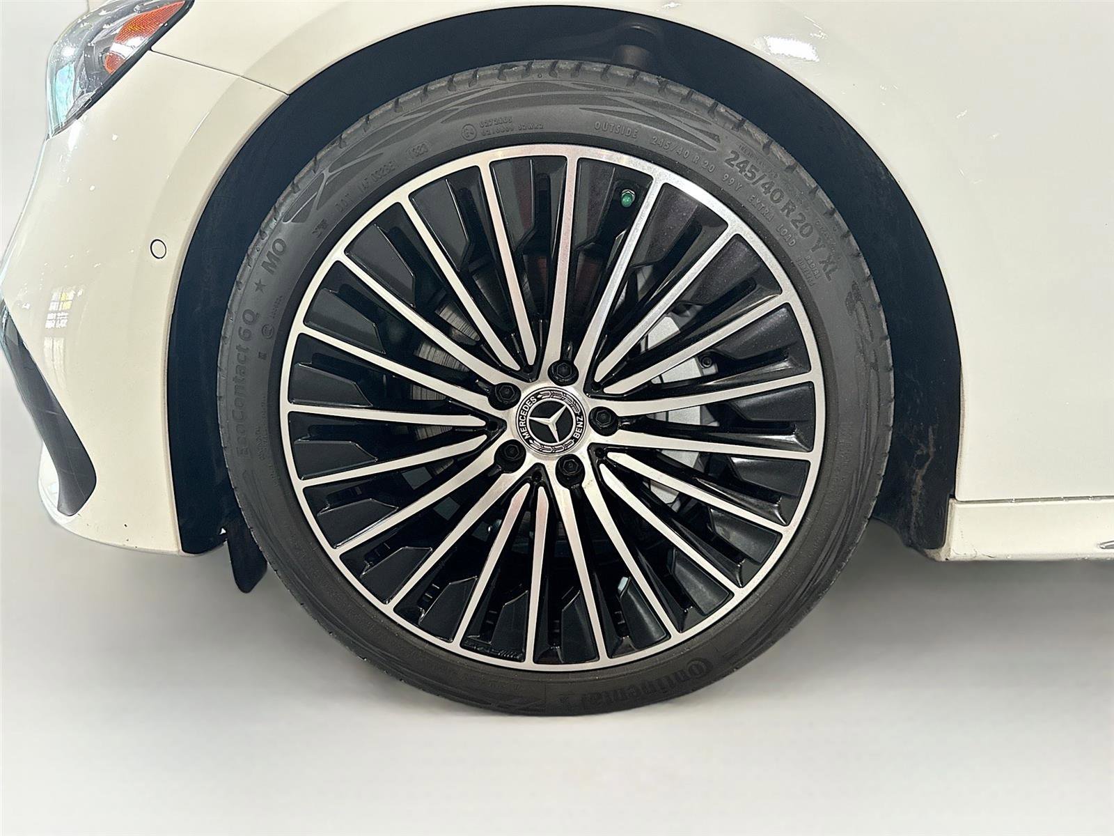 Used 2024 Mercedes-Benz E 350 4MATIC Sedan image 31