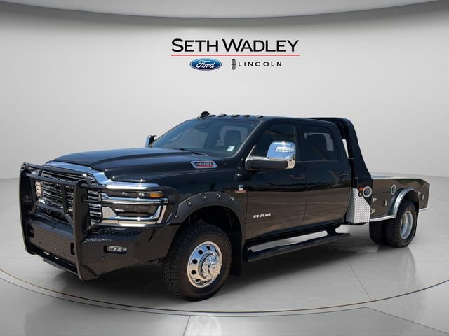 Used 2025 RAM 3500 Laramie AWD/4WD image 3