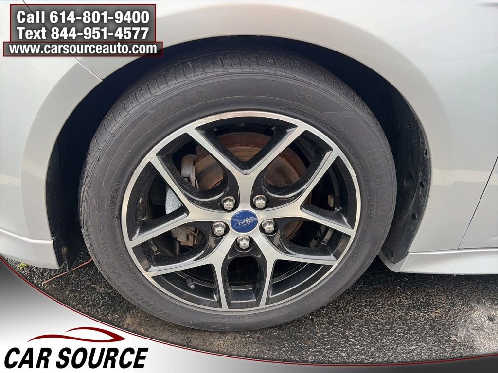 Used 2015 Ford Focus SE w/ SE Sport Package image 22