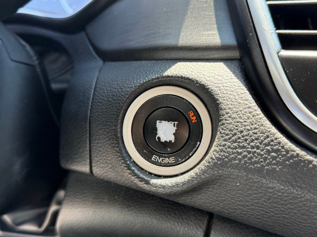 Used 2016 Chrysler 200 Limited FWD image 20