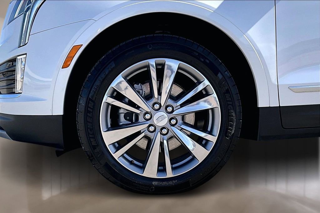 Certified 2025 Cadillac XT5 Premium Luxury image 8