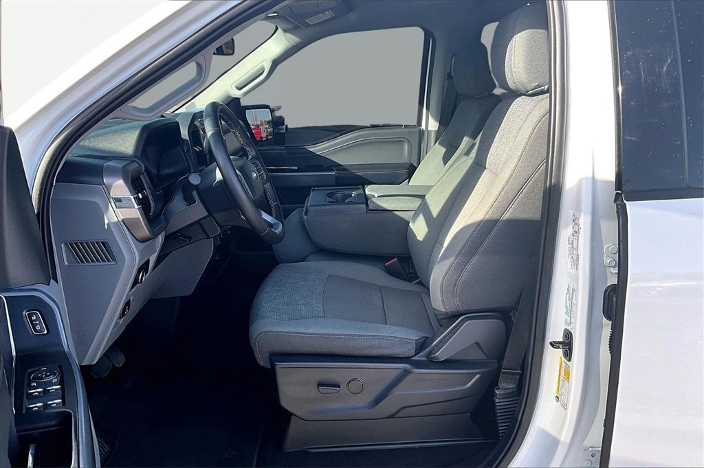 Used 2024 Ford F150 XLT w/ Tow/Haul Package image 25