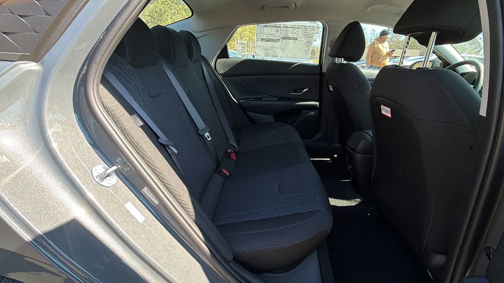 New 2026 Hyundai Elantra SE image 16
