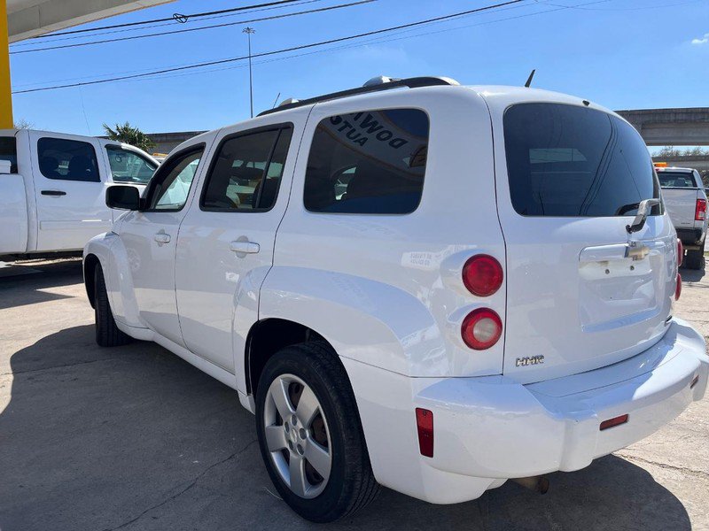 Used 2011 Chevrolet HHR LS FWD image 6