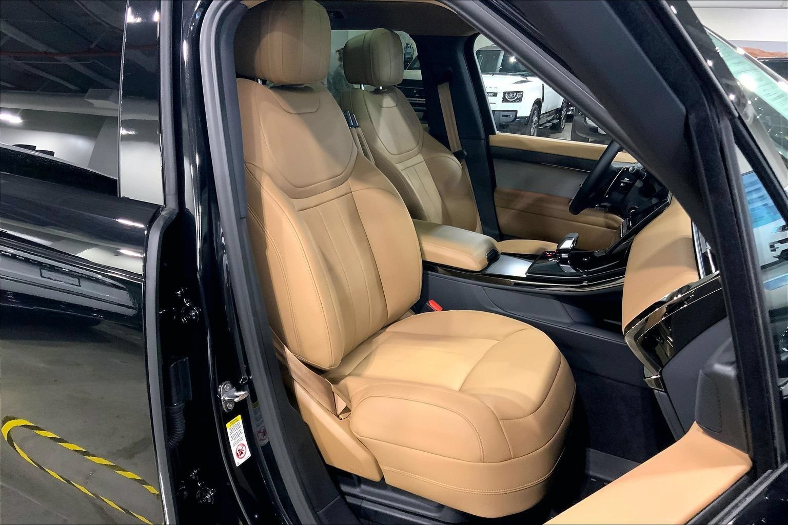 Certified 2026 Land Rover Range Rover Sport SE AWD/4WD image 8