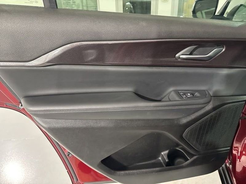 Used 2023 Jeep Grand Cherokee L Laredo w/ Luxury Tech Group I image 20