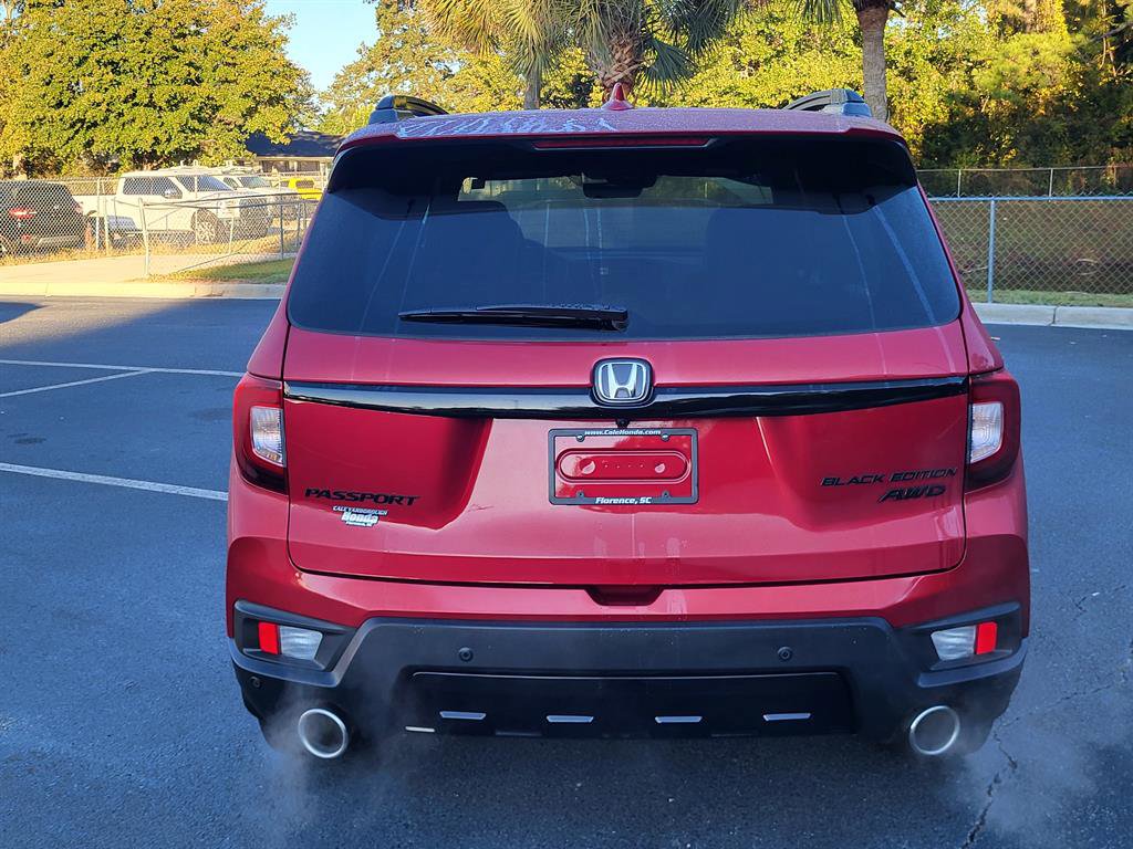 Certified 2025 Honda Passport Black Edition image 3