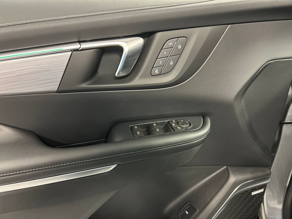 New 2026 Buick Enclave Preferred w/ Power Package AWD/4WD image 12