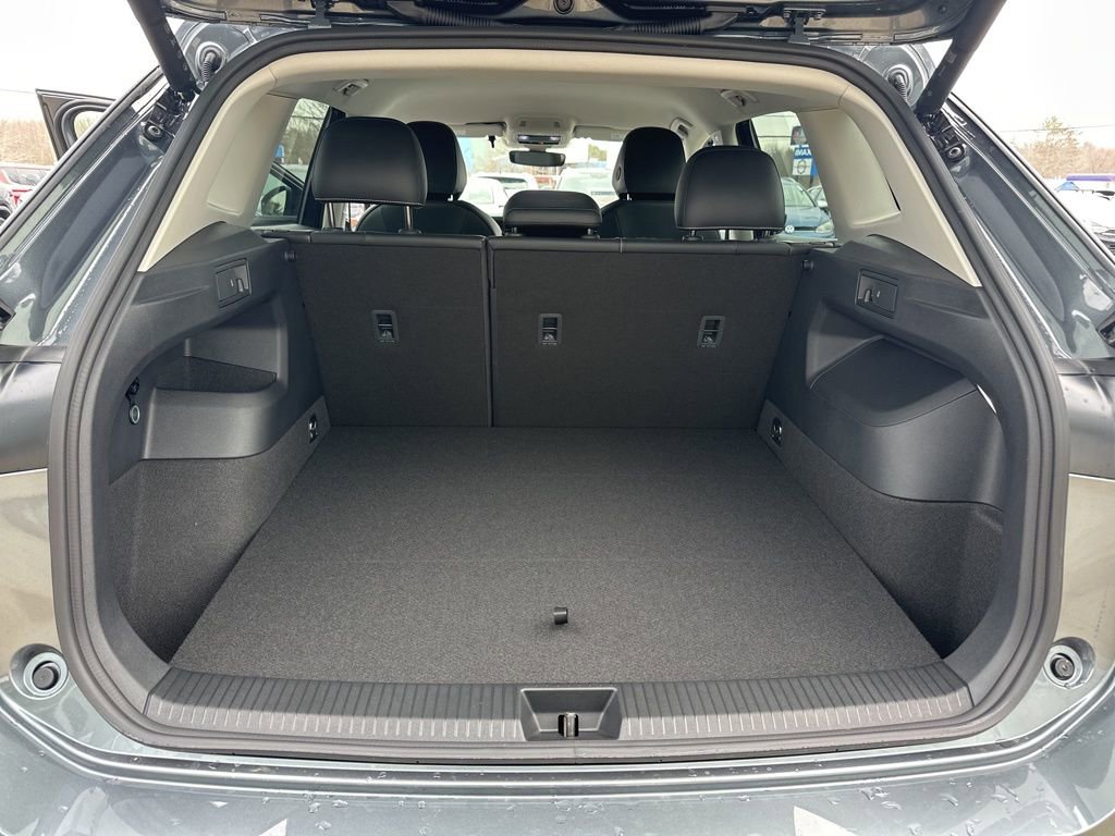 New 2026 Volkswagen Tiguan SE image 21