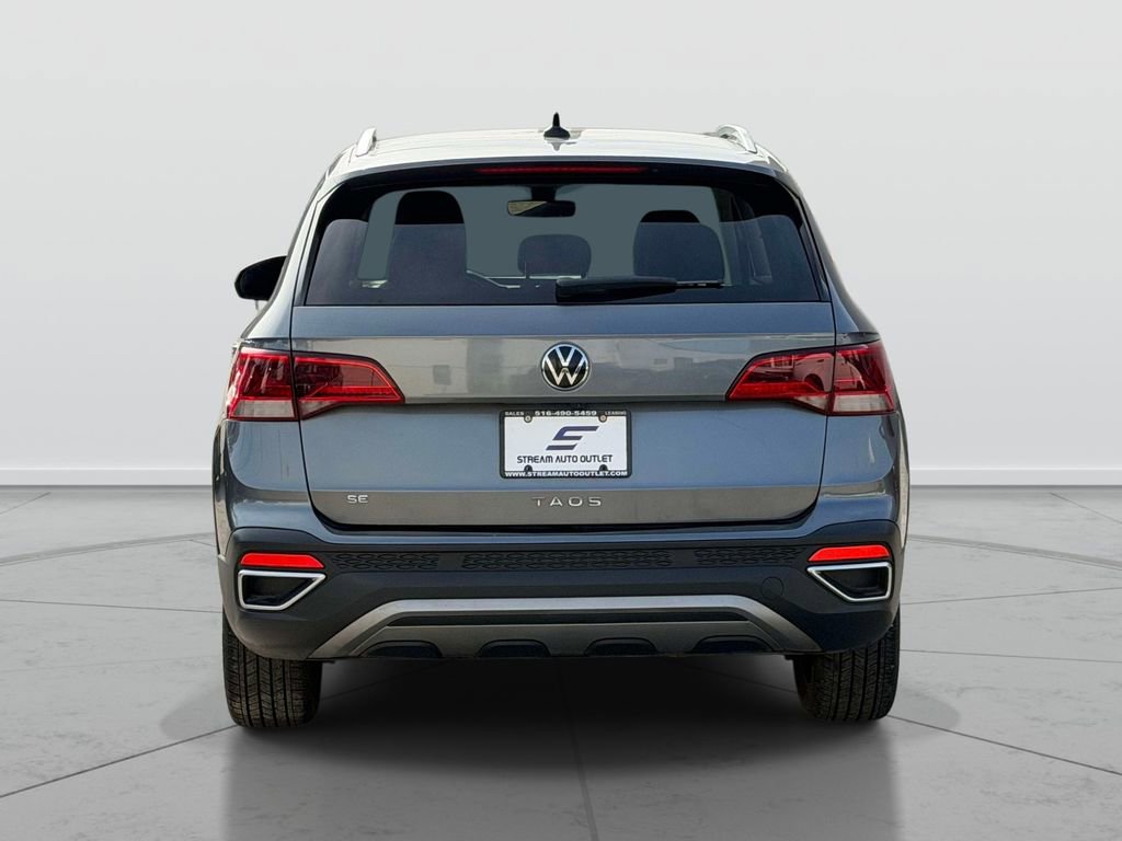 Used 2023 Volkswagen Taos SE FWD image 7
