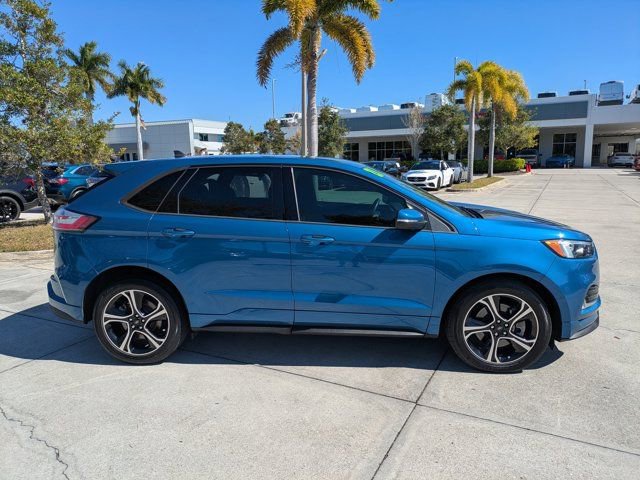 Used 2021 Ford Edge ST image 3