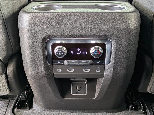 Used 2024 GMC Yukon AT4 w/ Technology Package image 19
