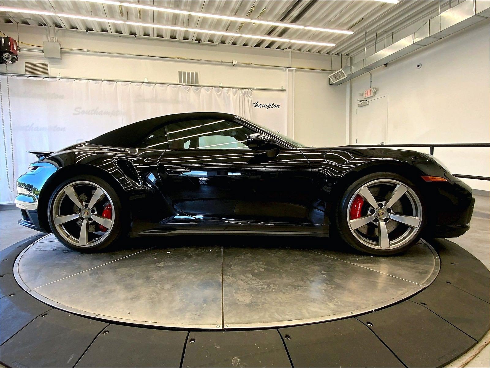Certified 2023 Porsche 911 Turbo AWD/4WD image 8