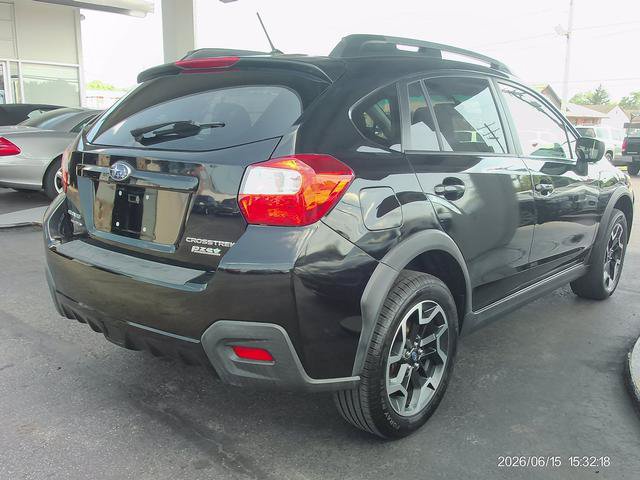 Used 2016 Subaru Crosstrek 2.0i Premium AWD/4WD image 3