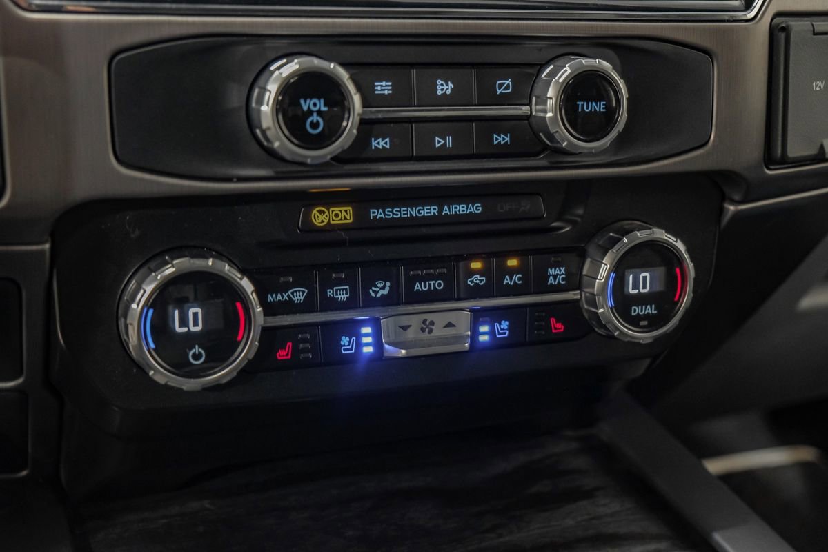 Used 2022 Ford F450 Limited w/ FX4 Off-Road Package AWD/4WD image 28