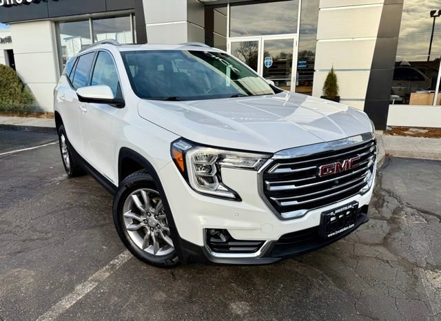 Used 2022 GMC Terrain SLT w/ Infotainment Package II image 5