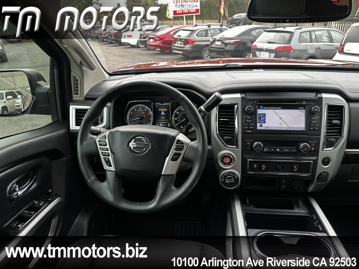Used 2017 Nissan Titan SV image 13