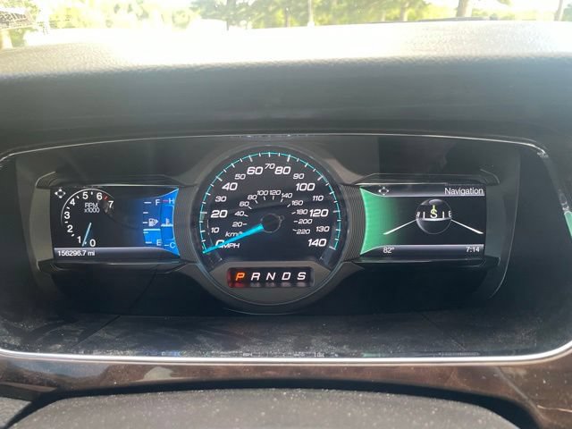 Used 2015 Ford Taurus Limited FWD image 16