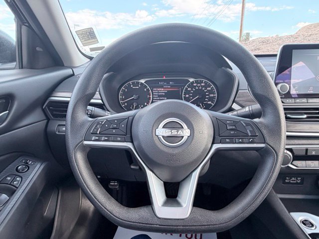 Certified 2025 Nissan Altima 2.5 SV FWD image 9