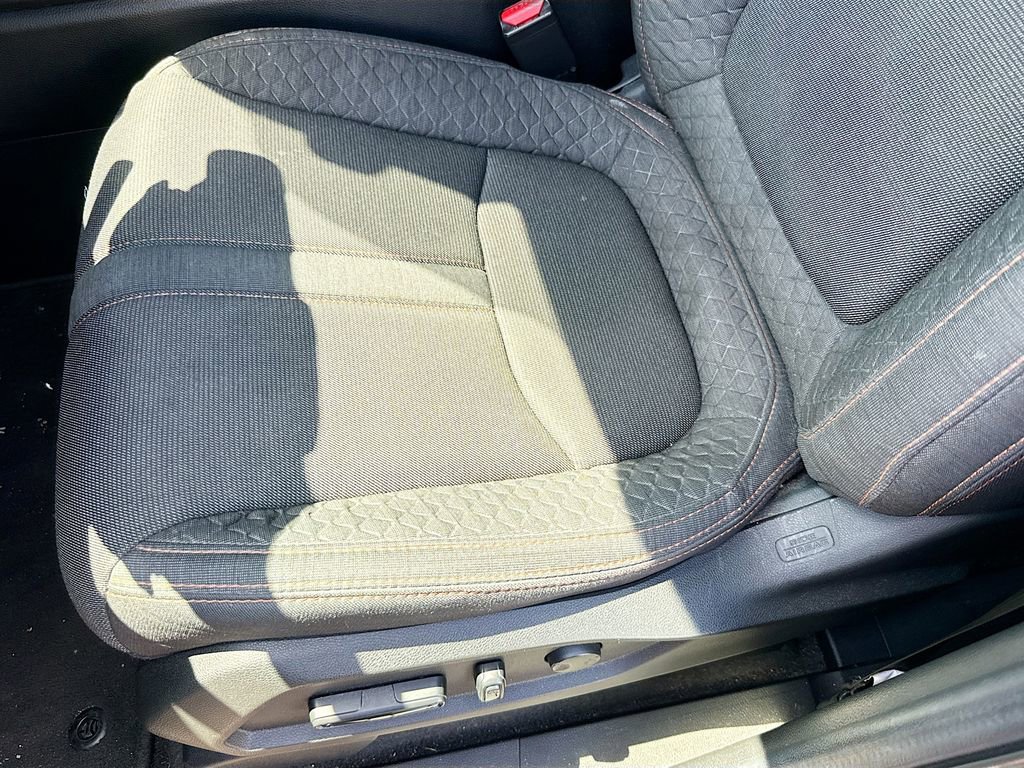 Used 2025 Honda Pilot Sport image 21