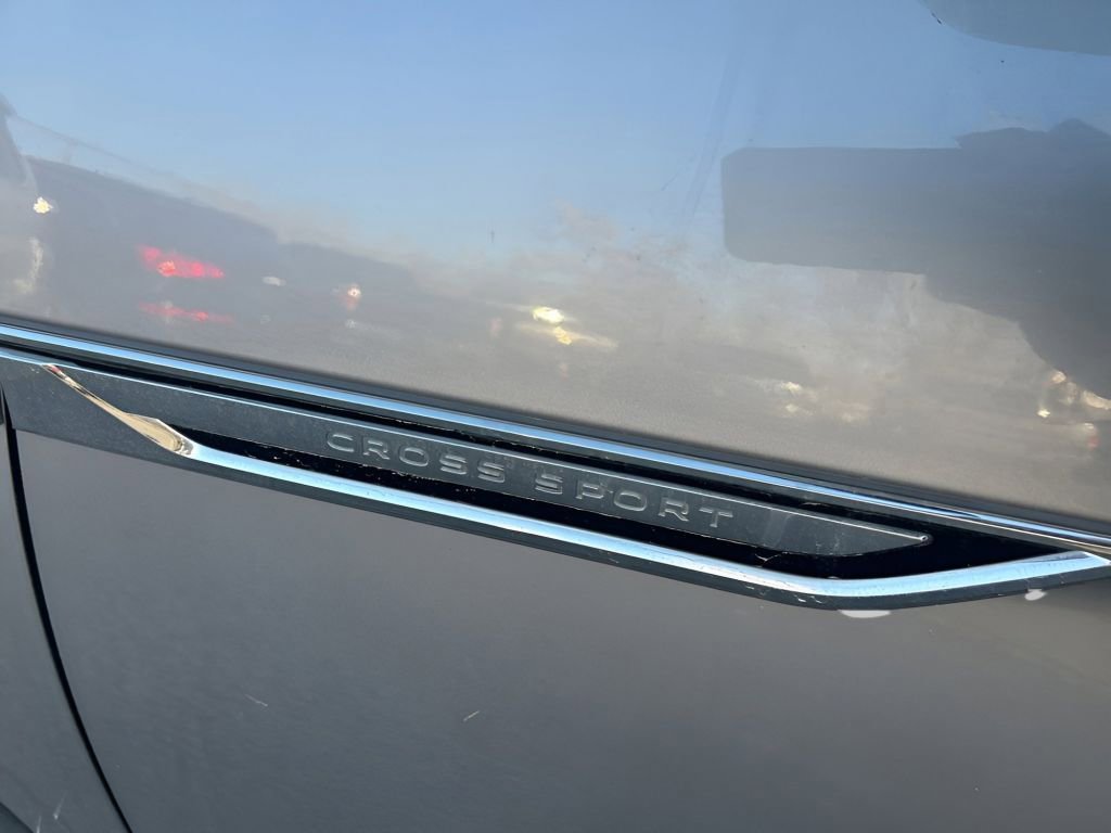 Used 2024 Volkswagen Atlas Cross Sport SE w/ Panoramic Sunroof Package image 18