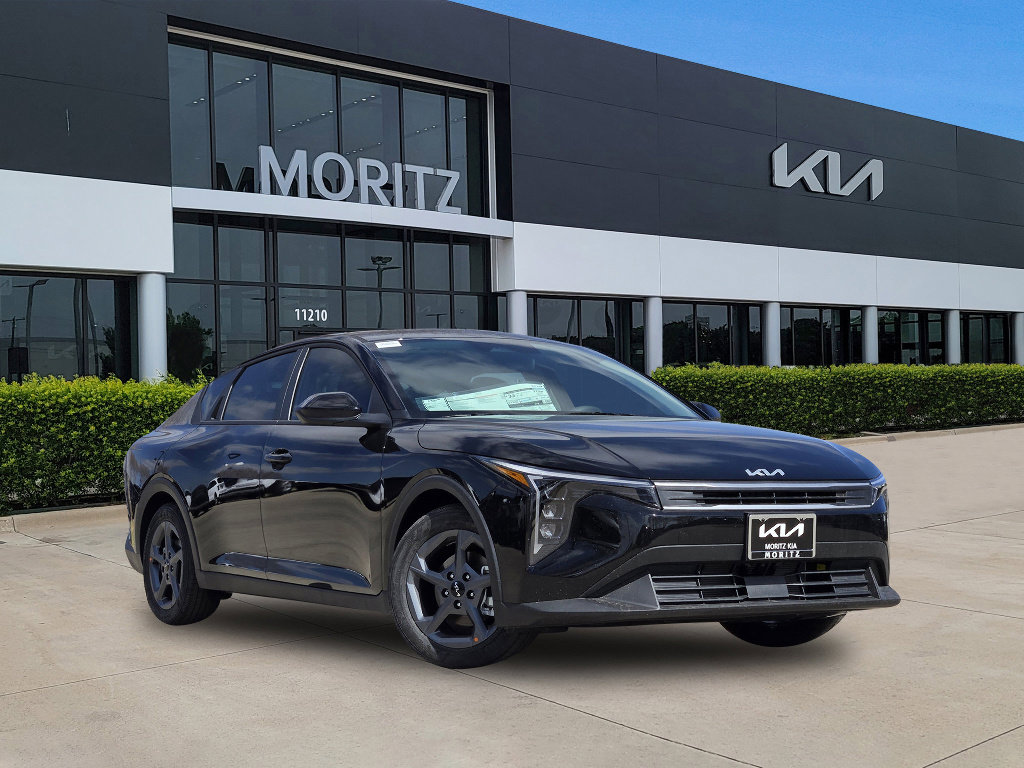 New 2026 Kia K4 LXS image 1
