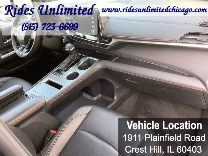 Used 2024 Toyota Sienna XSE w/ XSE Plus Package AWD/4WD image 38