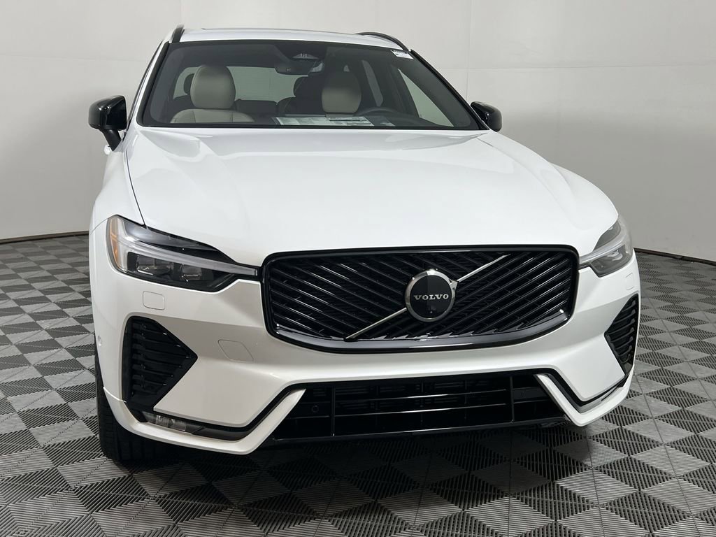 New 2026 Volvo XC60 B5 Plus w/ Climate Package image 3