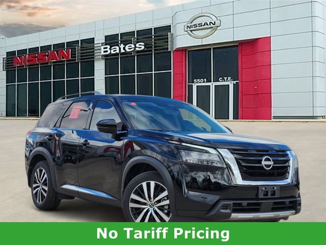 Certified 2025 Nissan Pathfinder Platinum