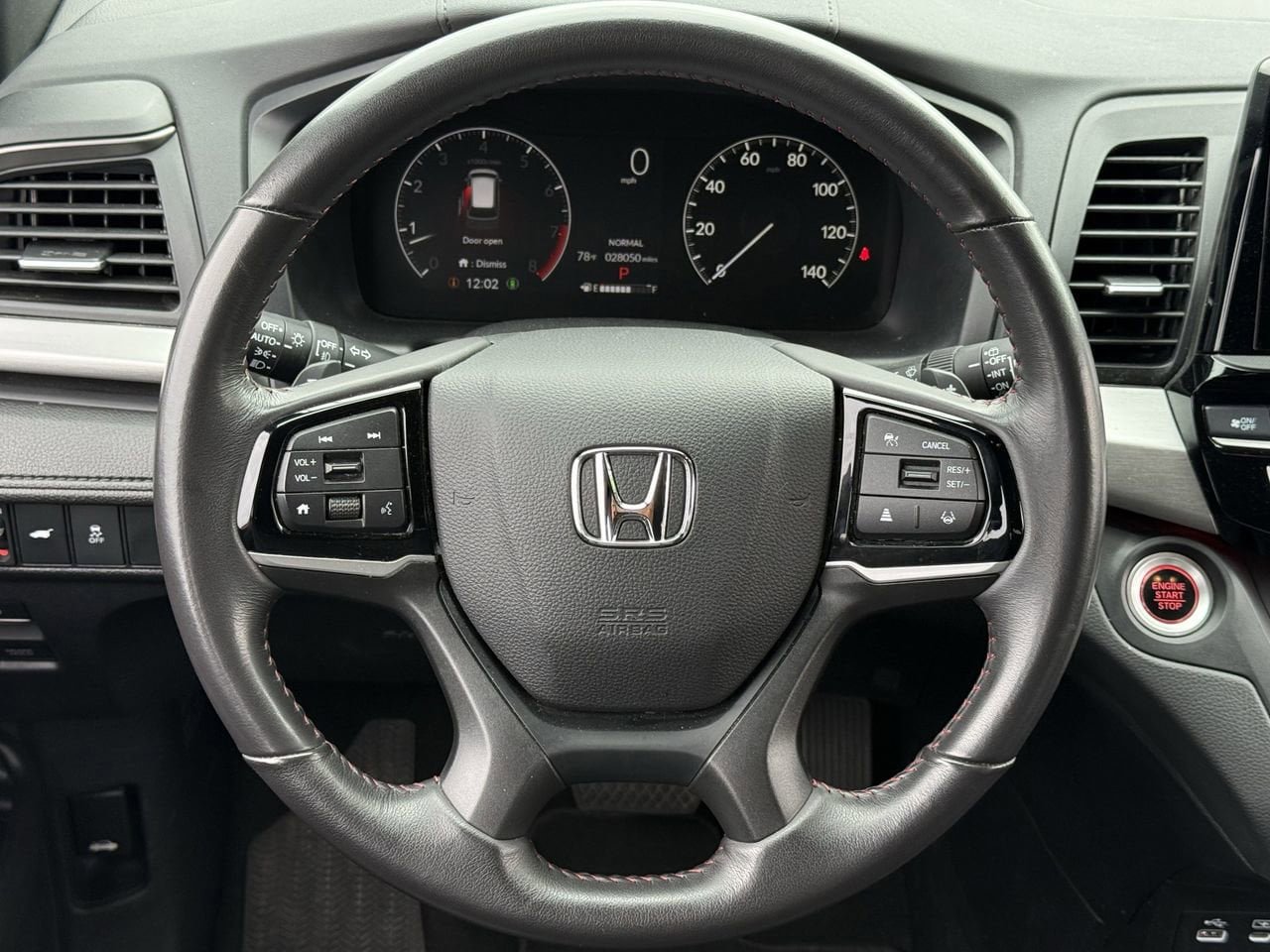 Used 2025 Honda Odyssey Sport-L image 11