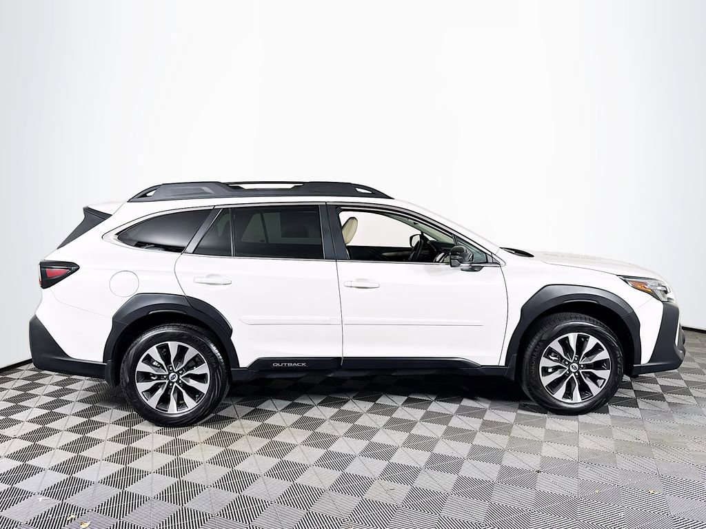 Used 2025 Subaru Outback Limited AWD/4WD image 8