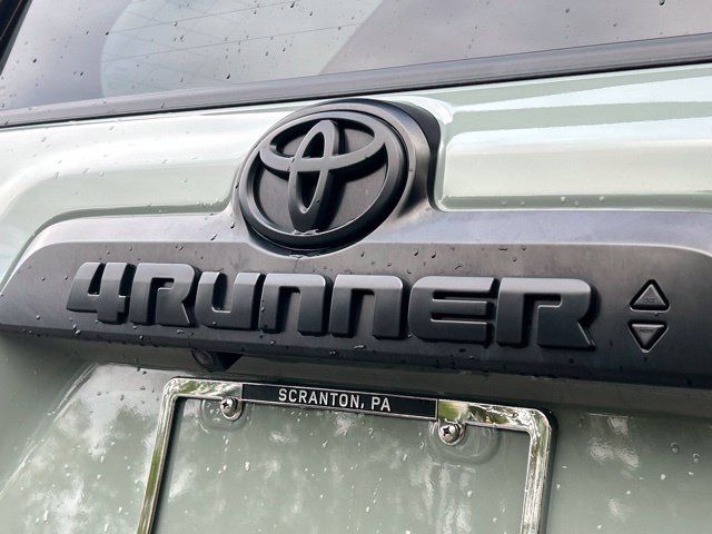 Used 2023 Toyota 4Runner TRD Off-Road Premium w/ Off Road Premium Plus Package AWD/4WD image 14