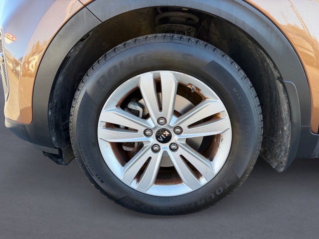 Used 2018 Kia Sportage LX image 9