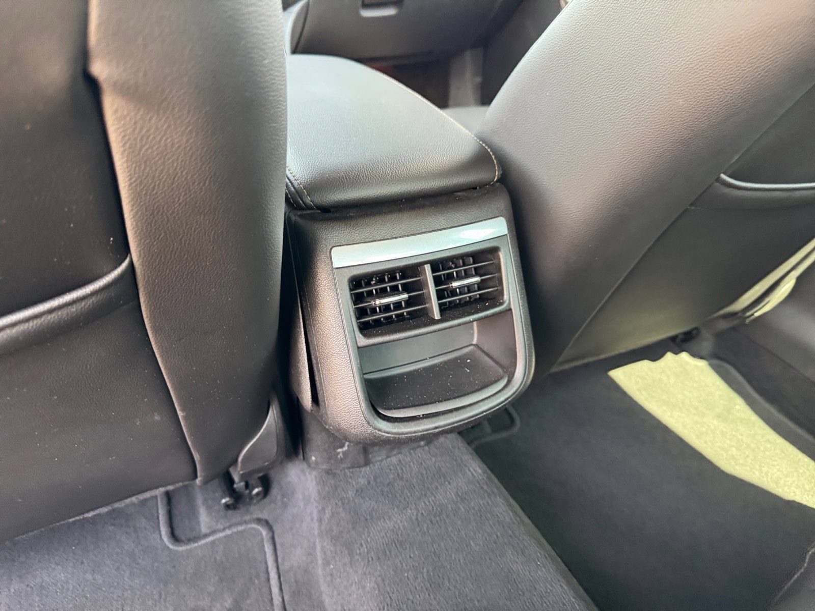 Used 2017 Chevrolet Impala LT FWD image 17