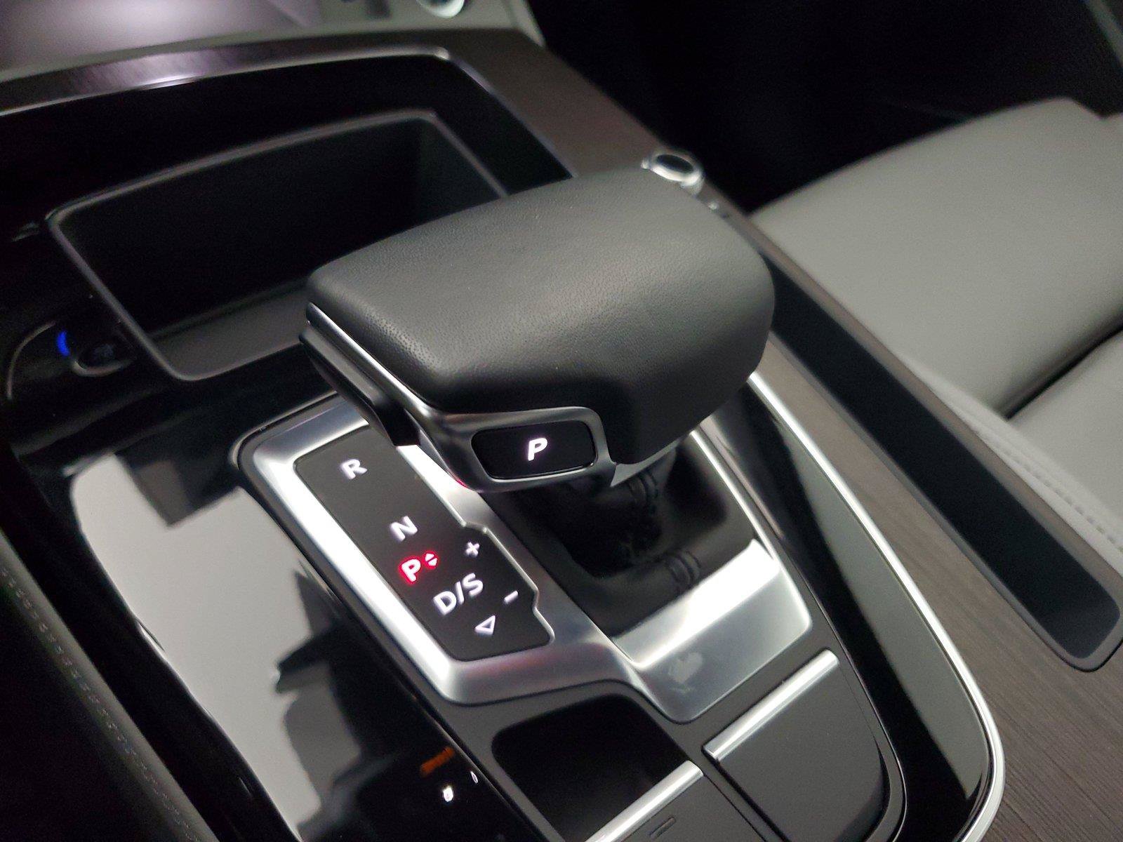 Used 2024 Audi Q5 2.0T Premium Plus AWD/4WD image 33