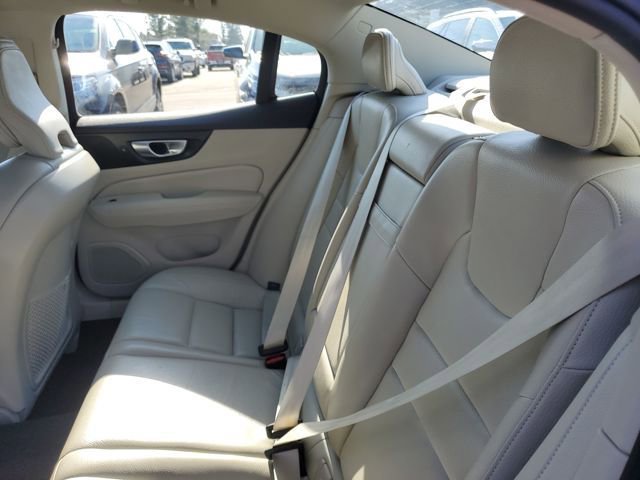 Used 2024 Volvo S60 B5 Core image 27