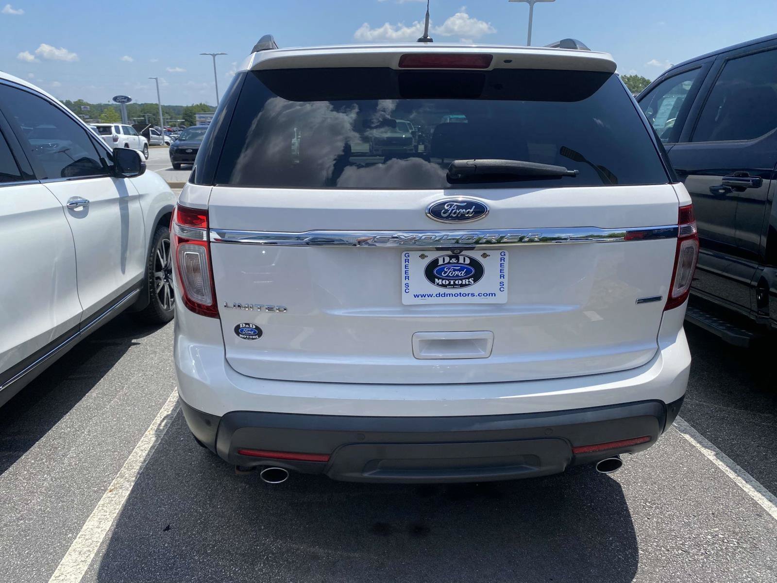 Used 2015 Ford Explorer Limited w/ Equipment Group 301A AWD/4WD image 6