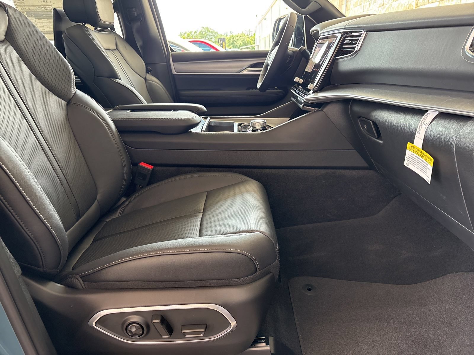 New 2026 Jeep Grand Wagoneer Limited AWD/4WD image 29